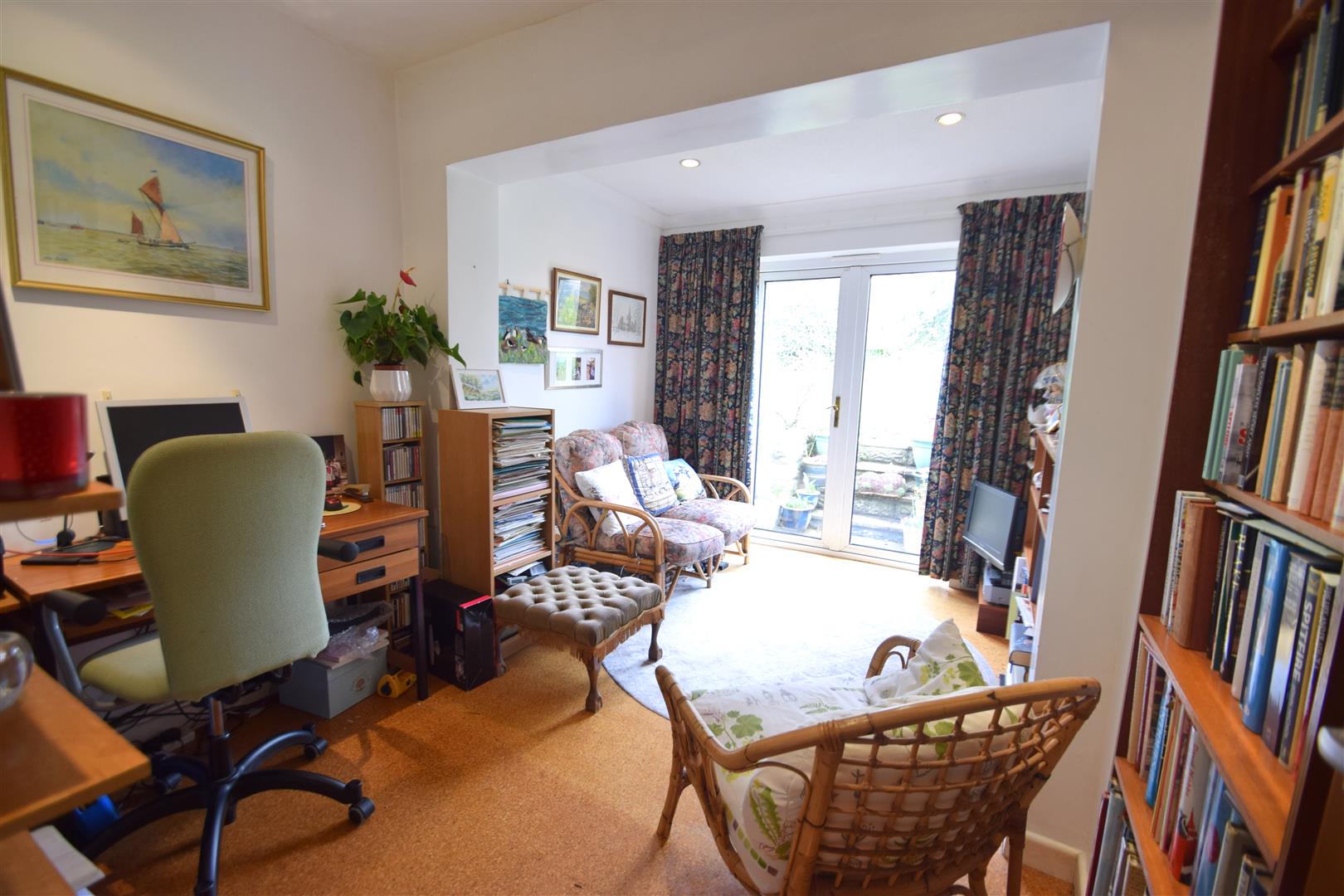 Main Road, Ogmore-by-sea, Bridgend County Borough, CF32 0PW